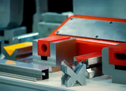 Polyurethane forming pads